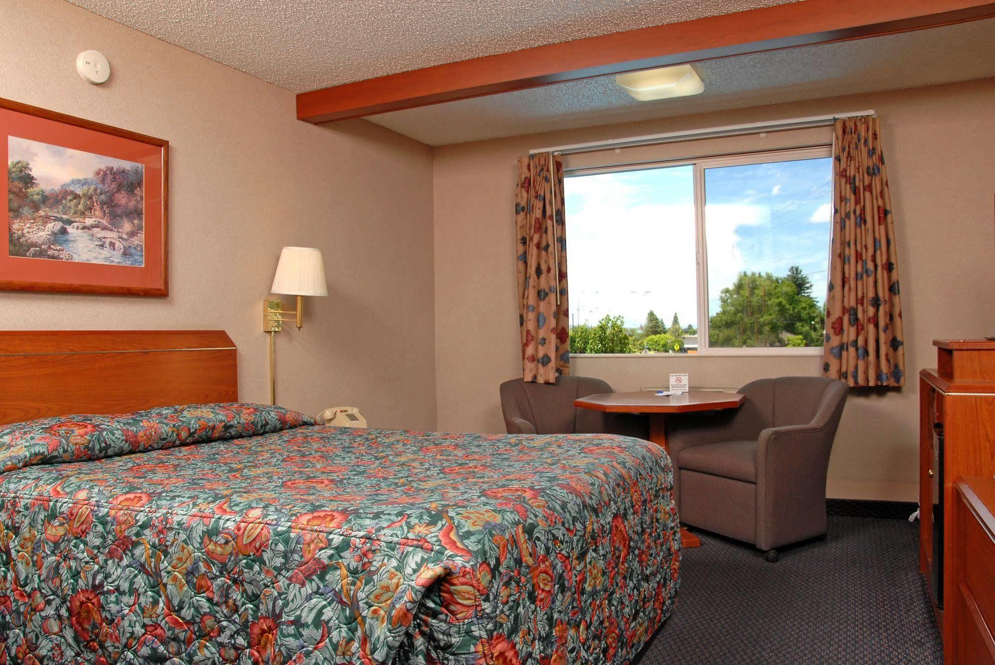 Redmond Inn Εξωτερικό φωτογραφία