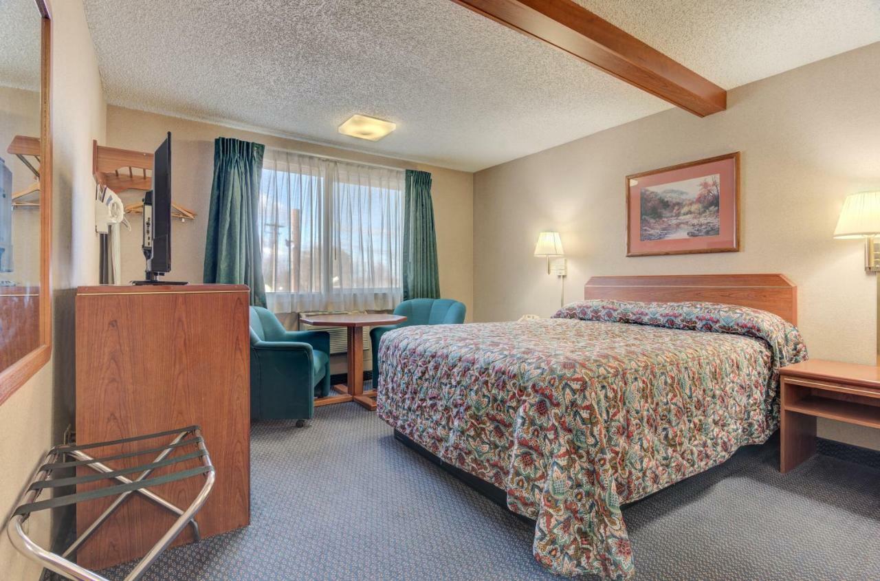 Redmond Inn Εξωτερικό φωτογραφία